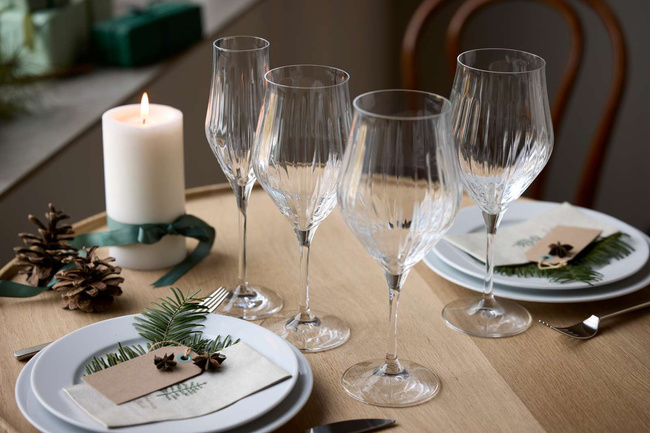 Kieliszki do czerwonego wina Lyngby Glas Ane 650 ml, komplet 4 sztuk