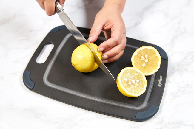 Deska do krojenia czarna fibre rozmiar s 30x21,5 cm - Zyliss