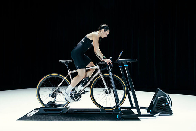 Trenażer Wahoo Kickr Rollr Smart Trainer