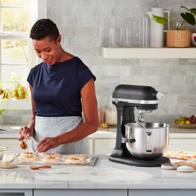Robot planetarny KitchenAid Artisan z podnoszoną dzieżą 6,6 l 5KSM70SHXEBK Cast Iron Black