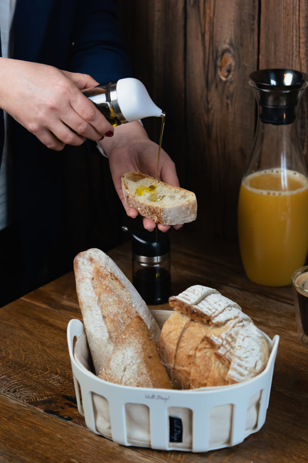 Koszyk na pieczywo z wkładem bawełnianym Livio biały 29866 Vialli Design 