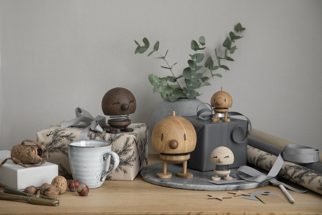 Figurka Hoptimist Bumble S Dąb Fsc Designerska Drewniana Dekoracja Biurka