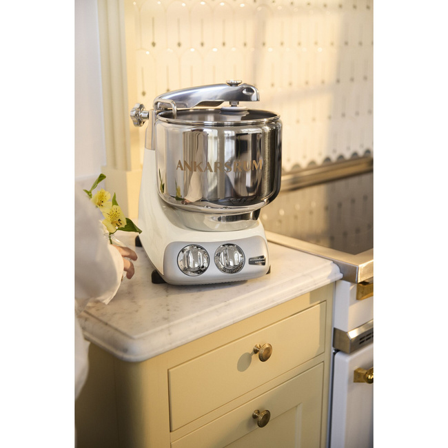 Roboty planetarne Ankarsrum Kremowy AKM6230 LC