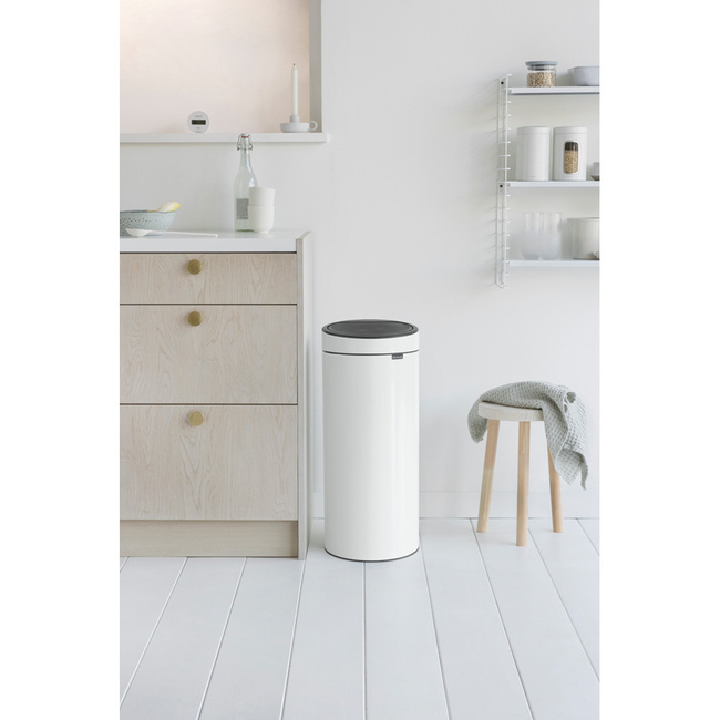 Kosz na śmieci Brabantia Touch Bin New 30 l biały, otwierany dotykiem