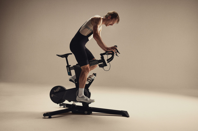 Trenażer Wahoo Kickr Bike Pro 2026