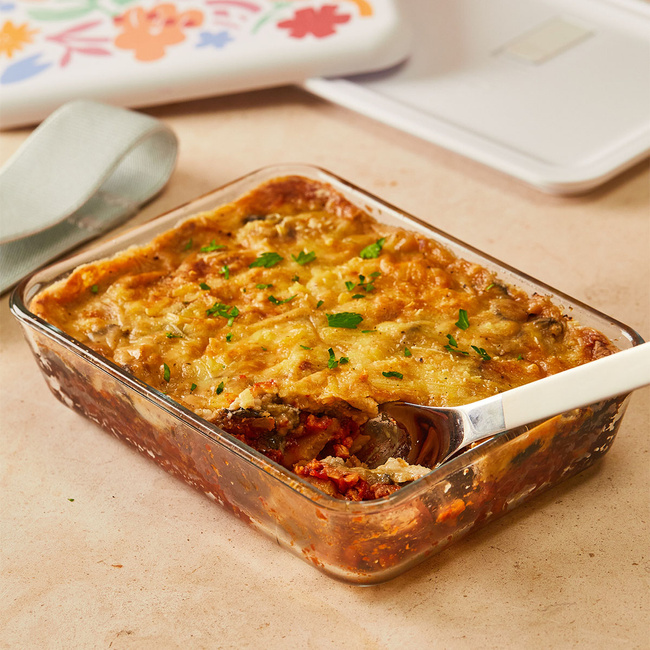 Lunchbox szklany Monbento x Pyrex Pure 600 ml, biały ze wzorem Paper Cut