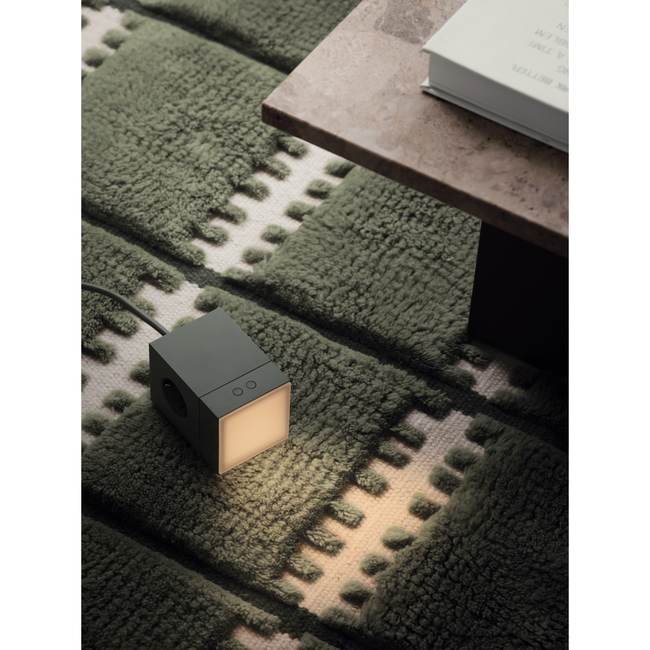 Lampka LED do gniazdka Avolt Lamp 1, zielona Oak Green, ze ściemniaczem