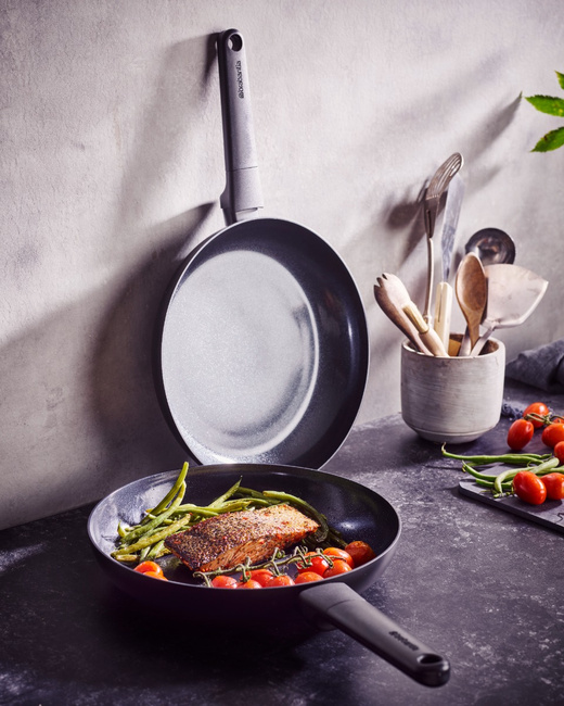 Zestaw dwóch patelni Brabantia Vanta 24 i 28 cm, powłoka ceramiczna bez PFAS