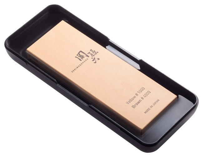 Kamień do ostrzenia 1000/4000 w etui Seki Magoroku - Kai