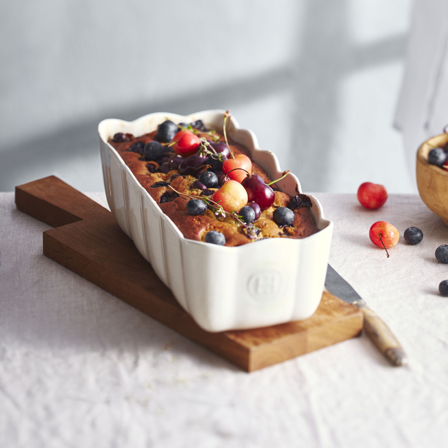 Podłużne naczynie do pieczenia 26,5 x 24,5 - kremowe - Emile Henry