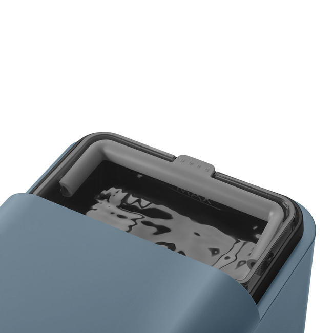 Smeg Automatyczny ekspres do kawy BCC13SBMEU