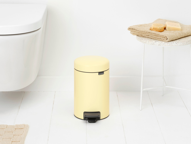 Kosz pedałowy NewIcon 12 l Mellow Yellow 233807 - Brabantia