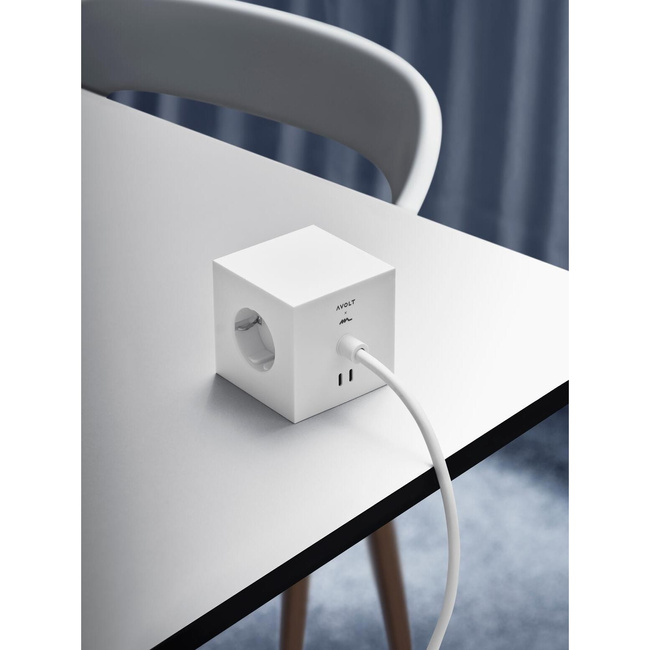 Listwa zasilająca Square 1 z podwójnym Usb-c 30 w i magnetyczną podstawą 1,8 m - biała - Avolt