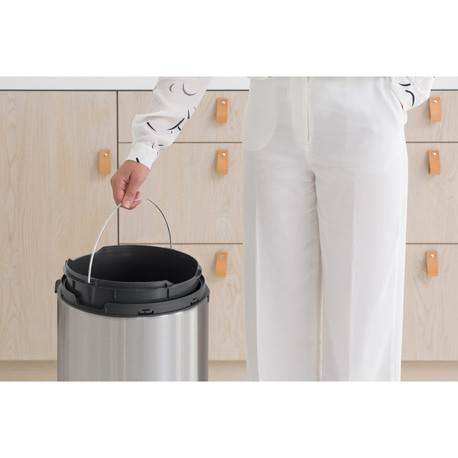 Kosz na śmieci Brabantia Touch Bin New 30 l, stal matowa FPP