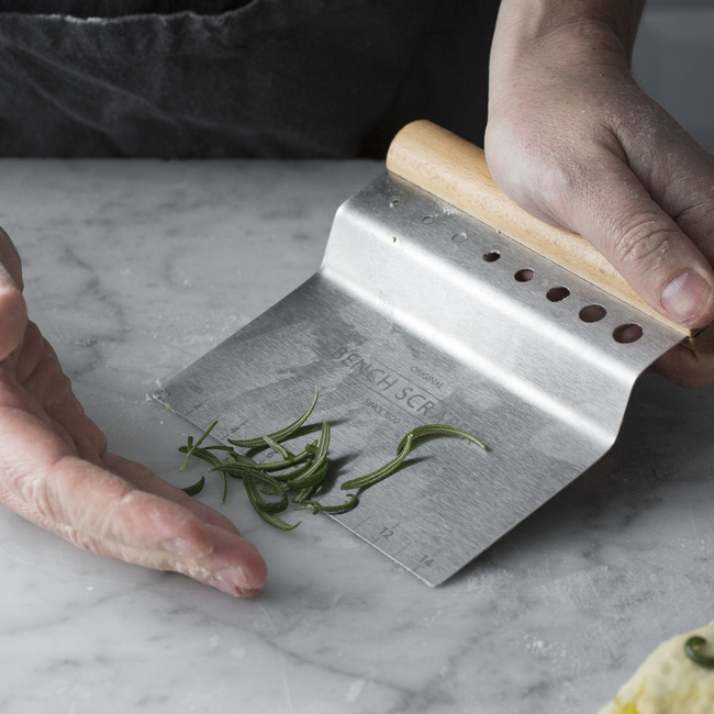 Skrobaki do ciasta z miarką Innovative Kitchen - Mason Cash