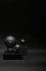 Figurka Hoptimist Bumble S z czarnego dębu, 7,6 cm
