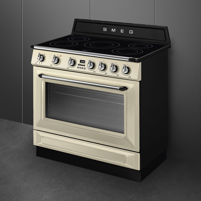 Smeg - Kuchnia wolnostojąca z płytą indukcyjną Victoria Tr90Imp Kremowy.