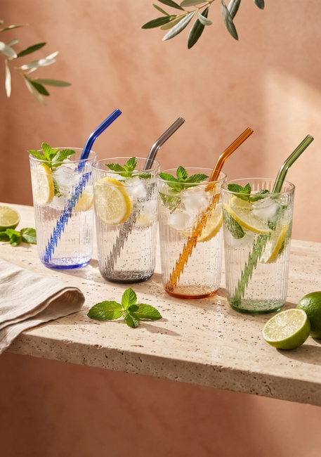 Szklanki z kolorowym dnem 500 ml ze słomkami Vibra - Vialli Design