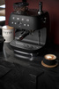 Smeg - Ekspres do kawy, kolbowy z wbudowanym młynkiem EGF03BLMEU 50's Style - czarny