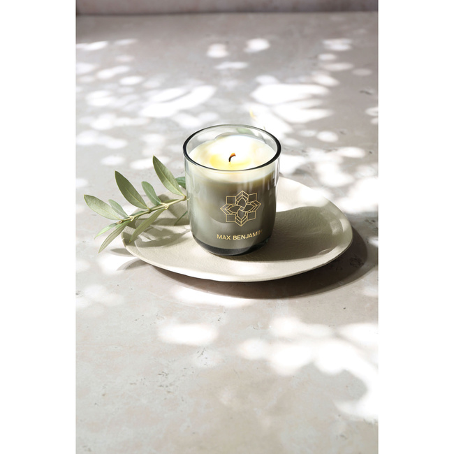 świece zapachowe French Linen Water 210 g Max Benjamin