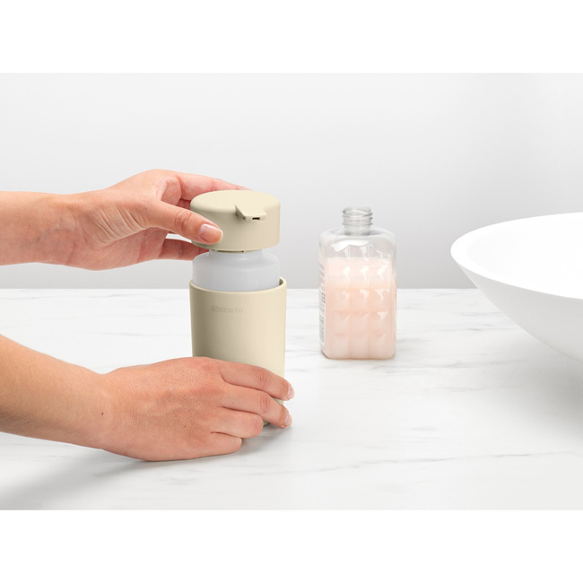 Dozownik do mydła w płynie Brabantia ReNew 250 ml, Soft Beige