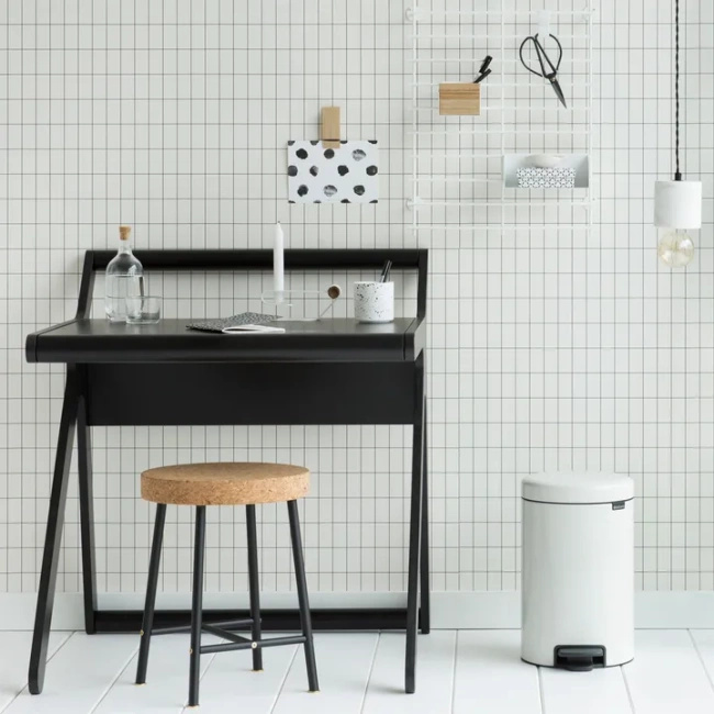 Kosz pedałowy NewIcon 12l White 113864 - Brabantia