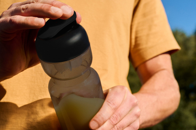 Shaker sportowy Active 800 ml Ceramic White - Mepal