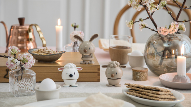 Figurka Hoptimist Soft Lambert S Mimosa żółta owieczka dekoracja wiosenna