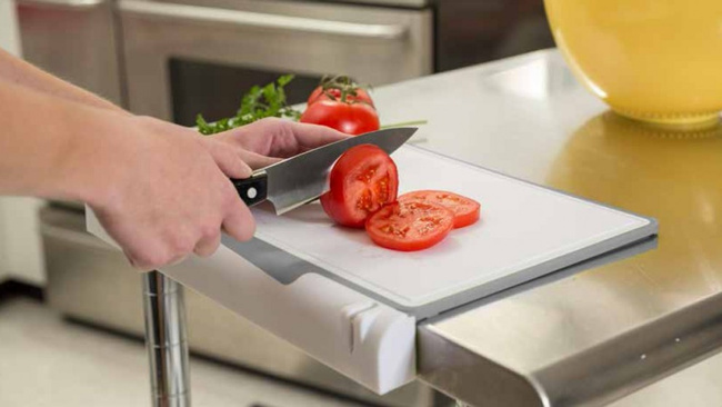 Deska do krojenia z ostrzarką KitchenIQ polipropylen SM-50929 KitchenIQ