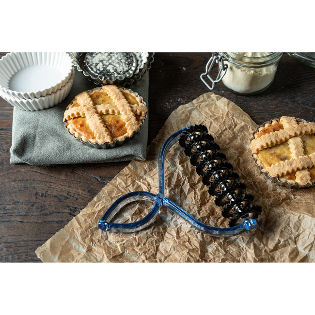 Wykrawacz do makaronu Pastabike, Niebieski design line - Marcato