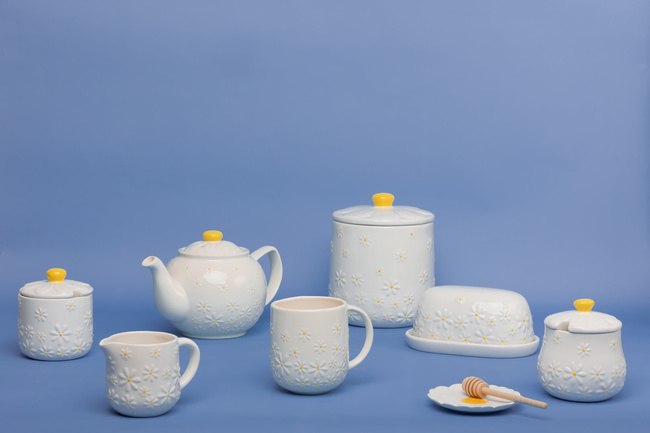 Pojemnik ceramiczny na herbatę Daisy - Price and Kensington (Rayware Group)