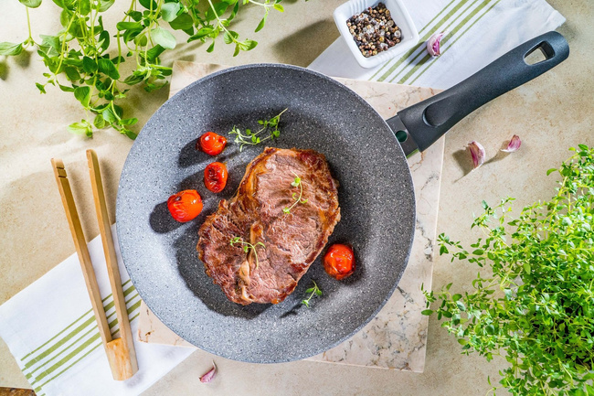 Ballarini Ferrara Patelnia granitowa indukcyjna 28 cm