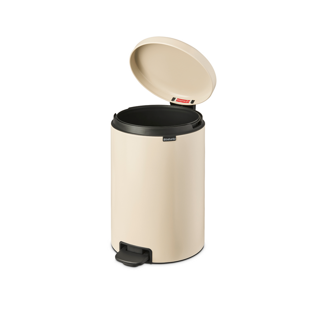 Kosz pedałowy New Icon Soft Beige - Brabantia