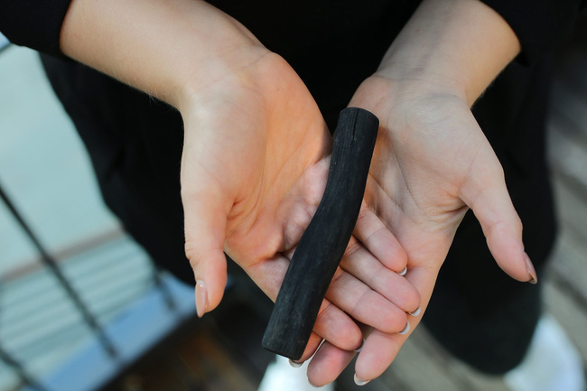 Wkład filtrujący Black+Blum Eau Good do butelek, węgiel Binchōtan