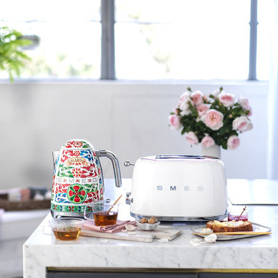 Smeg - Toster, dwie kromki, biały Tsf01wheu 50's style