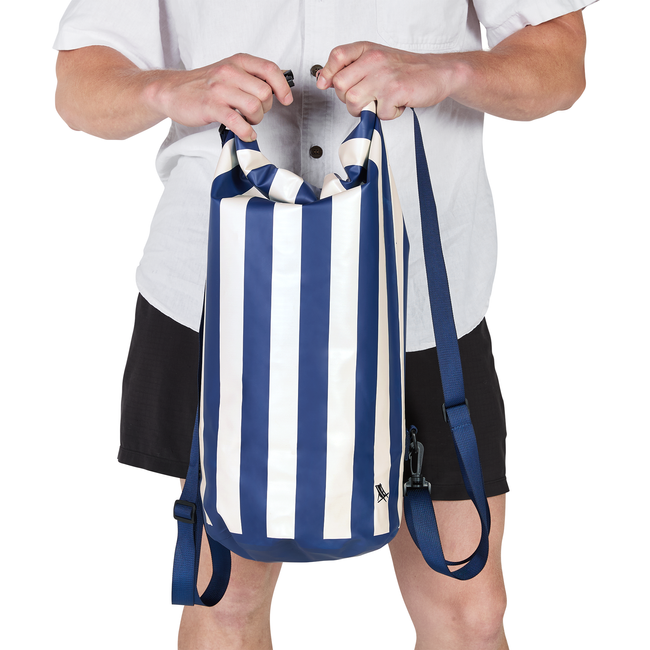 Torba wodoodporna Dock & Bay Whitsunday Blue z zamknięciem rolowanym i paskami plecaka