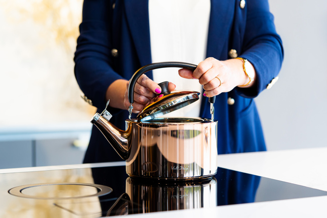 Czajnik 1,5l Z Gwizdkiem Diamante Złoty Rose Gold Polerowany 1258