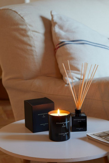 Świeca Premium 230gr. Bulgarian Rose And Oud - Cereria Molla