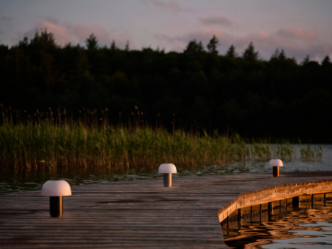 Lampa bezprzewodowa Zone Denmark Harvest Moon 22 cm, szara