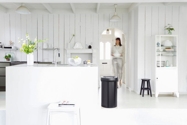 Kosz Bigbin 60l czarny mat - Brabantia