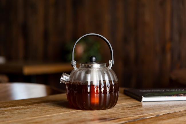 Zaparzacz do herbaty 1000ml srebrny Volare - Vialli Design