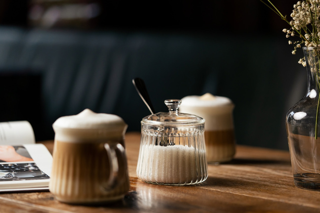 Cukiernica Szklana Z Pokrywką 250 Ml Mia - Vialli Design