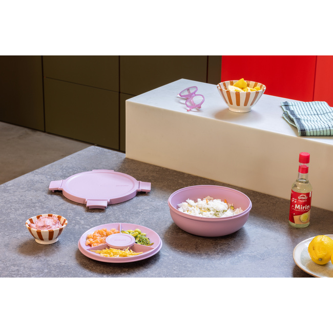 Miska na sałatkę Brabantia Make & Take 1,3 l z pojemnikiem na dressing, Lilac Pink