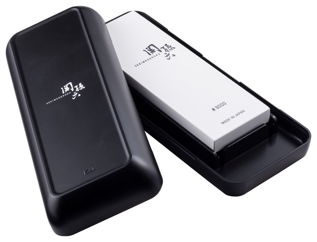 Kamień do ostrzenia 8000 w etui Seki Magoroku - Kai