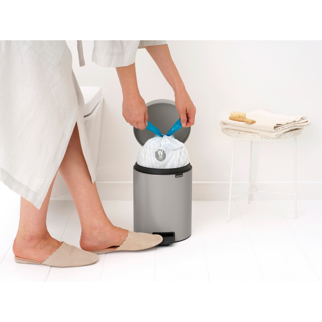 Kosz pedałowy Brabantia NewIcon 5 l, Soft Grey