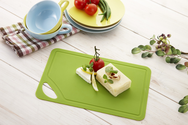 Mata kuchenna do krojenia 26x17 zielona - Candl