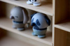 Hoptimist figurka Pug XS Grey 4,9 cm Sprężynująca dekoracja Pies Mops