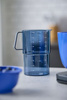Dzbanek z miarką Rosti Mensura 1 l, Dusty Blue