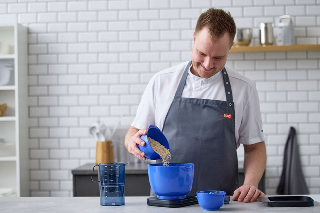 Miska New Margrethe 0,75l Electric Blue - Rosti