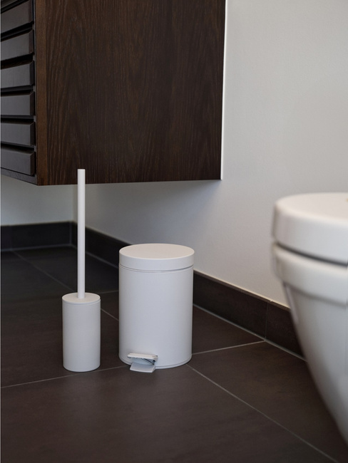 Szczotka do WC Zone Denmark Solo Taupe, porcelana z gumową powłoką